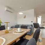 Seaside House - 25245